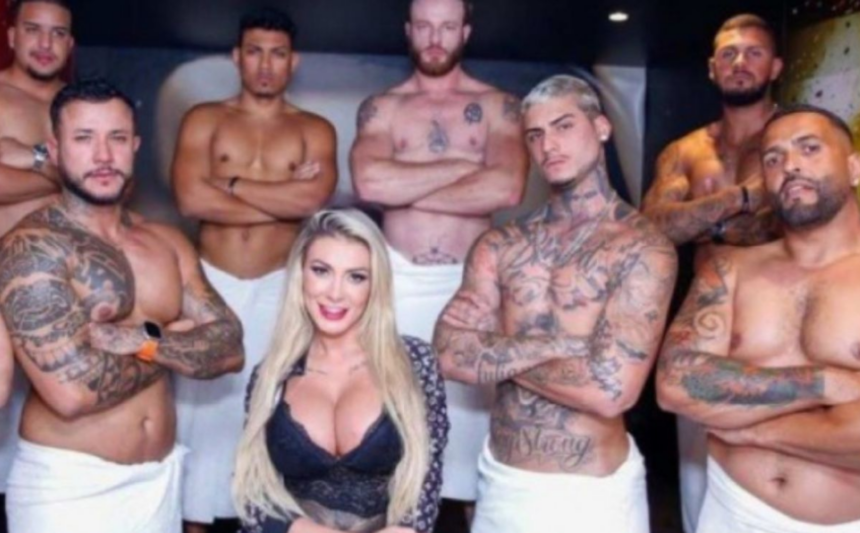 Andressa Urach grava vídeo com 8 homens e lança indireta ao ex Andressa Urach grava vídeo com 8 homens e lança indireta ao ex