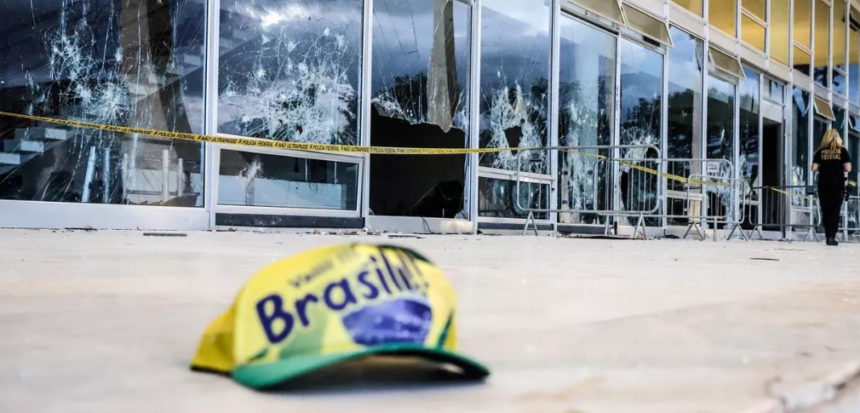 Golpistas planejavam culpar governo Lula por atos do 8 de janeiro Golpistas planejavam culpar governo Lula por atos do 8 de janeiro