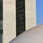 Governo confirma que renda acima de R$ 50 mil será taxada em 10%