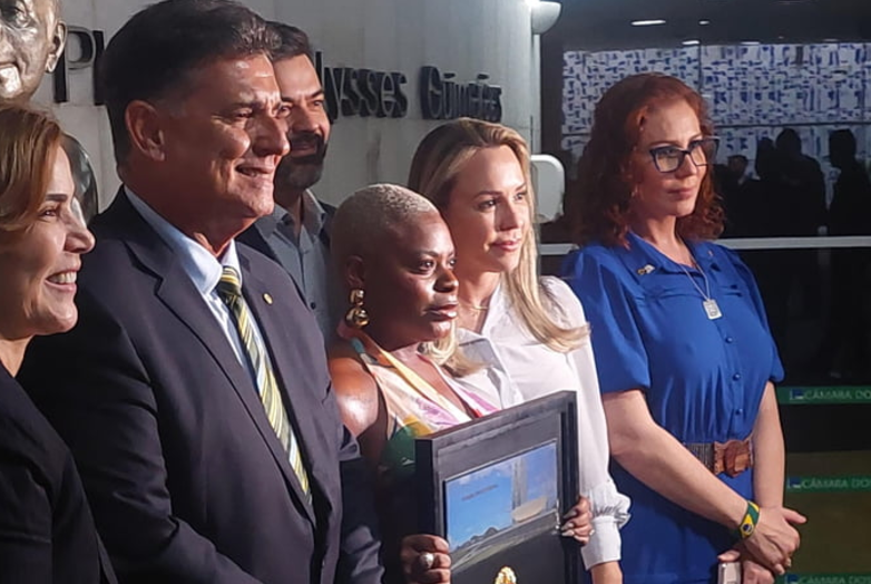 Rapper Jojo Todynho visita Câmara dos Deputados e manda recado Rapper Jojo Todynho visita Câmara dos Deputados e manda recado
