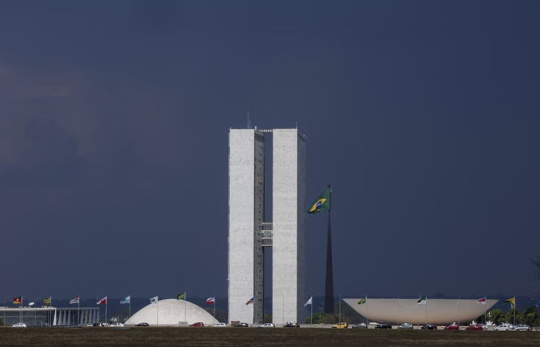 Governo não fecha acordo na CCJ para pautar PEC sobre corte de gastos Governo não fecha acordo na CCJ para pautar PEC sobre corte de gastos