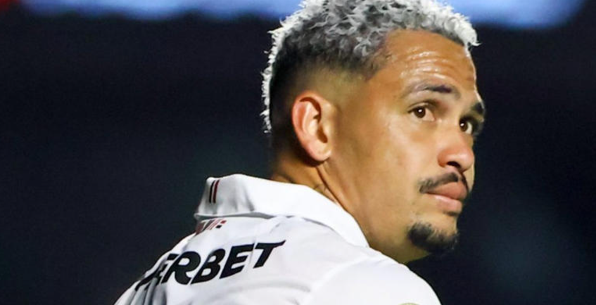 Santos tem interesse em Luciano e saída do São Paulo não é 100% descartada Santos tem interesse em Luciano e saída do São Paulo não é 100% descartada