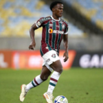 Flamengo surpreende e decide contratar badalado jogador do Fluminense para o Super Mundial