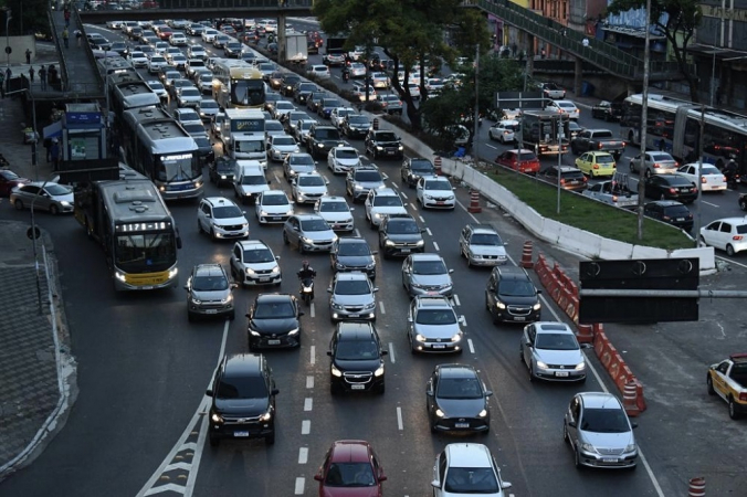 Rodízio de veículos em São Paulo está suspenso a partir desta segunda Rodízio de veículos em São Paulo está suspenso a partir desta segunda