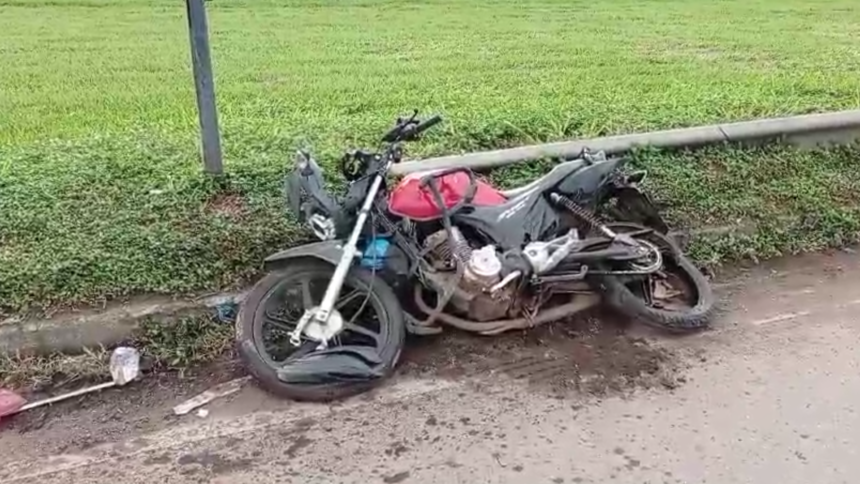 Motociclista morre e garupa fica gravemente ferido durante acidente na BR-153 Motociclista morre e garupa fica gravemente ferido durante acidente na BR-153