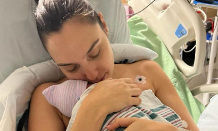 Gal Gadot revela como descobriu ‘enorme’ coágulo cerebral durante gestação