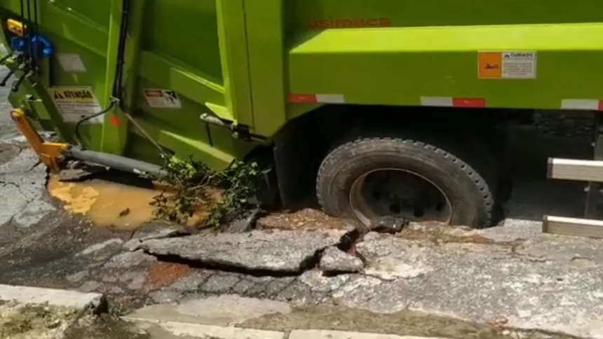 Caminhão de Lixo Afunda em Buraco em São José dos Campos: Entenda o Caso Caminhão de Lixo Afunda em Buraco em São José dos Campos: Entenda o Caso