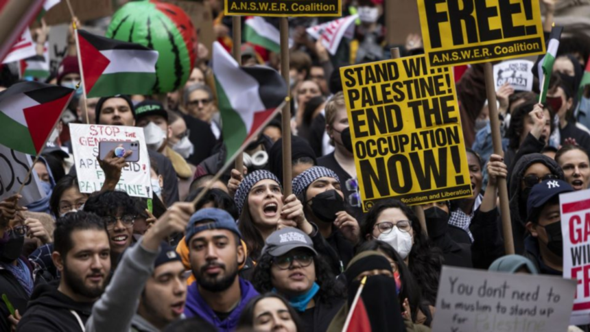 EUA cancelarão vistos de estudantes universitários ligados ao Hamas, afirma Casa Branca EUA cancelarão vistos de estudantes universitários ligados ao Hamas, afirma Casa Branca