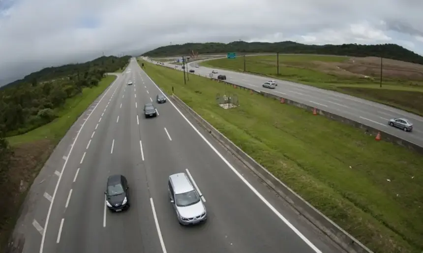 Ministério dos Transportes pretende realizar 15 leilões de rodovias em 2025 Ministério dos Transportes pretende realizar 15 leilões de rodovias em 2025