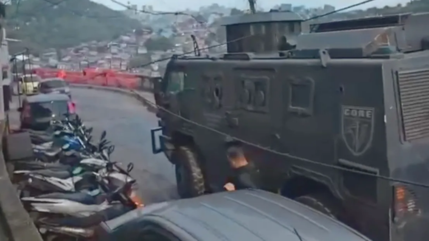 Operação Torniquete combate o Comando Vermelho no Complexo do Alemão Operação Torniquete combate o Comando Vermelho no Complexo do Alemão