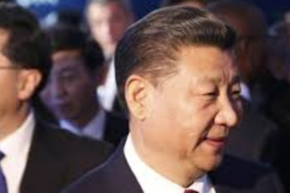 Protecionismo não leva a lugar algum”, afirma líder chinês em Davos