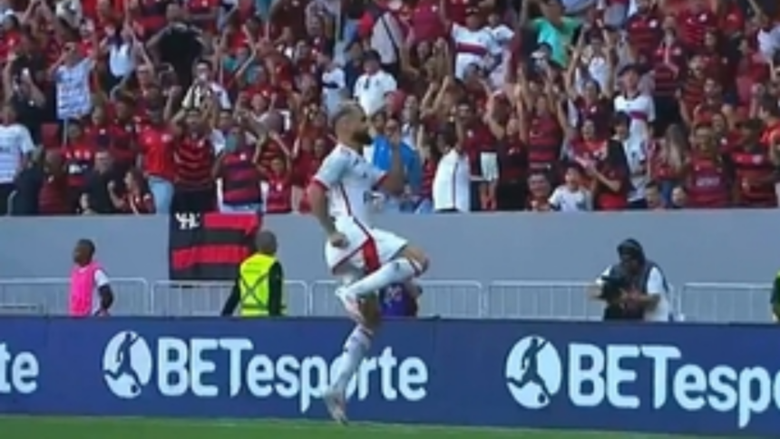 Real Madrid vence Valladolid e segue firme na liderança do Campeonato Espanhol 2025 Real Madrid vence Valladolid e segue firme na liderança do Campeonato Espanhol 2025