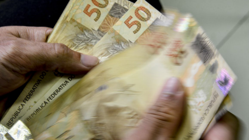 Salário mínimo em 2025: veja o valor líquido após impostos Salário mínimo em 2025: veja o valor líquido após impostos