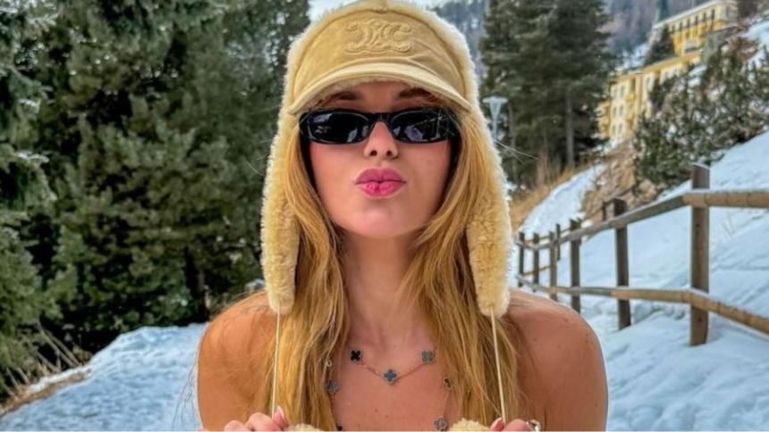 Virgínia Fonseca posa de biquíni na neve e lança tendência nas redes sociais Virgínia Fonseca posa de biquíni na neve e lança tendência nas redes sociais