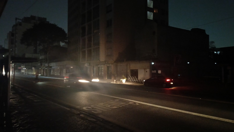 Após temporal em SP, mais de 50 mil imóveis ficam sem energia Após temporal em SP, mais de 50 mil imóveis ficam sem energia