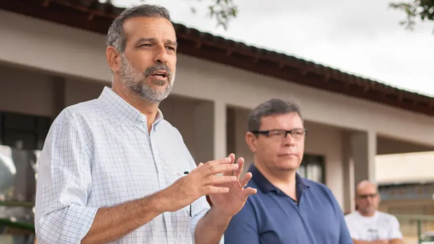 “Contrato mensal de R$ 350 mil em iluminação pública é o maior gargalo encontrado na infraestrutura”, afirma Renato de Castro “Contrato mensal de R$ 350 mil em iluminação pública é o maior gargalo encontrado na infraestrutura”, afirma Renato de Castro