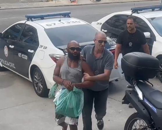 Homem é preso por stalking em shopping no Rio de Janeiro Homem é preso por stalking em shopping no Rio de Janeiro