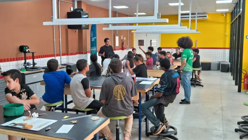 Governo de Goiás abre 1.500 vagas para cursos gratuitos de robótica Governo de Goiás abre 1.500 vagas para cursos gratuitos de robótica