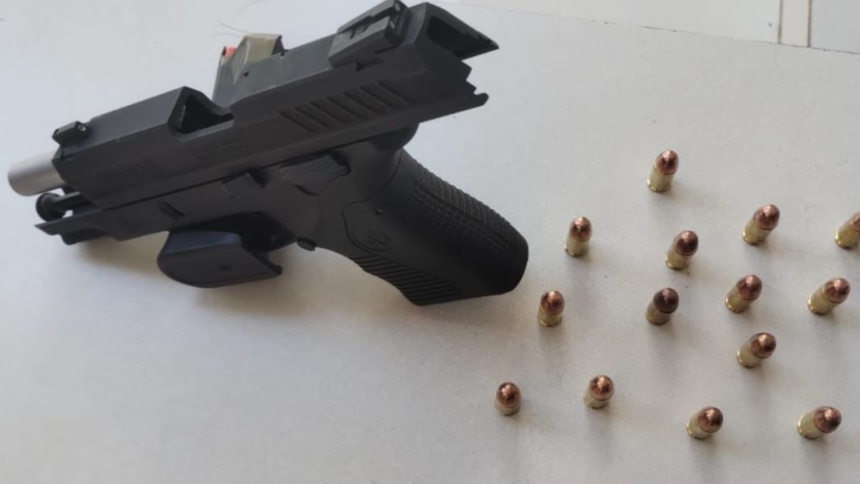 Homem é preso em Goianésia por ameaça e posse irregular de arma de fogo Homem é preso em Goianésia por ameaça e posse irregular de arma de fogo