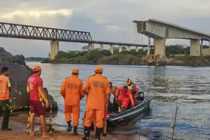 Queda da Ponte Juscelino Kubitschek de Oliveira afeta economia da região