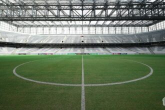 Sintético ou natural: o que está em debate em relação aos tipos de gramado utilizados no futebol?