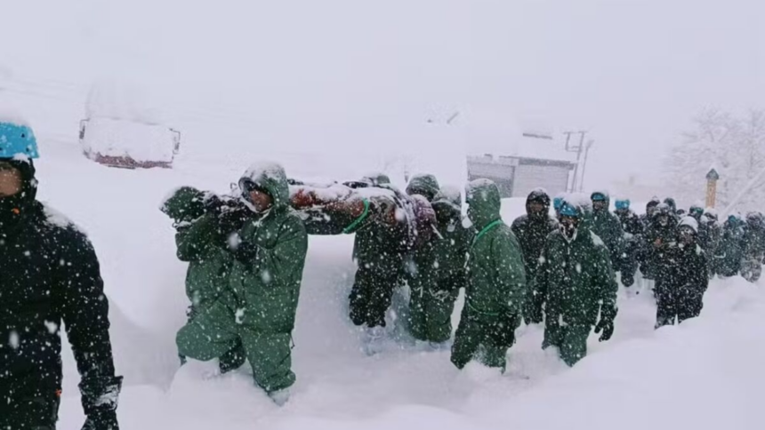 Tragédia no Himalaia: Ruptura de Geleira Deixa Pessoas Presas e Gera Alerta Global Tragédia no Himalaia: Ruptura de Geleira Deixa Pessoas Presas e Gera Alerta Global