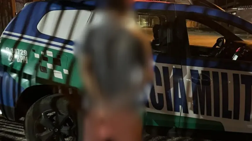 Ladrão é imobilizado por morador no oeste de Goianésia ao tentar furtar Hilux Ladrão é imobilizado por morador no oeste de Goianésia ao tentar furtar Hilux