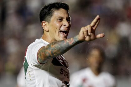 Com direito a gol 100 de Cano, Flu se classifica na Copa do Brasil