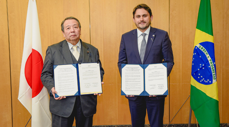 Brasil e Japão assinam acordo de cooperação de inclusão digital, tecnologia da informação e comunicação Brasil e Japão assinam acordo de cooperação de inclusão digital, tecnologia da informação e comunicação