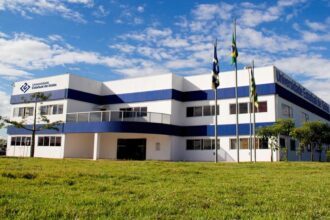 Governador nomeia 71 docentes para UEG