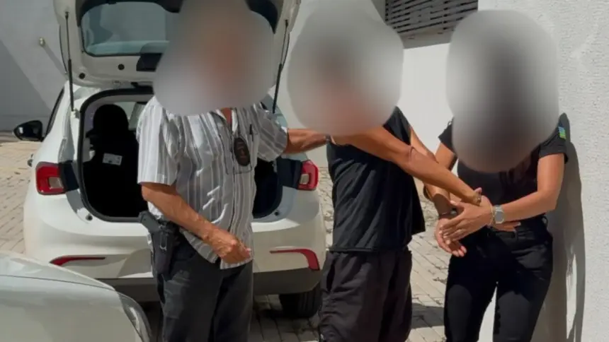 Homem é preso em Anápolis por agressões a mãe e irmã Homem é preso em Anápolis por agressões a mãe e irmã