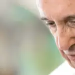 Papa Francisco apresenta melhora gradual, mas quadro ainda é complexo, diz Vaticano