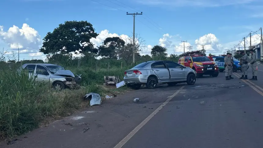 Urgente: Colisão frontal no oeste de Goianésia deixa dois mortos e dois gravemente feridos Urgente: Colisão frontal no oeste de Goianésia deixa dois mortos e dois gravemente feridos