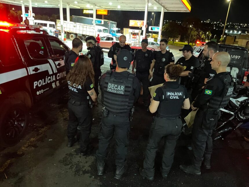 PCGO cumpre mandados em MG, PR e BA contra orcrim responsável por desvios de cargas de leite que causou prejuízo de R$ 3,4 mi PCGO cumpre mandados em MG, PR e BA contra orcrim responsável por desvios de cargas de leite que causou prejuízo de R$ 3,4 mi