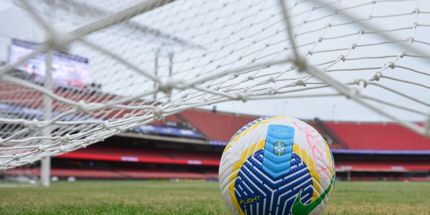 Palmeiras segura Corinthians e conquista o tetra do Paulista Feminino Palmeiras segura Corinthians e conquista o tetra do Paulista Feminino