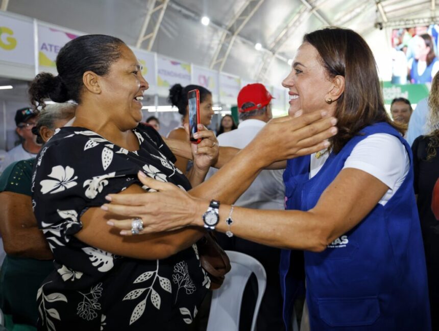 Goiás Social entrega benefícios em Porangatu Goiás Social entrega benefícios em Porangatu