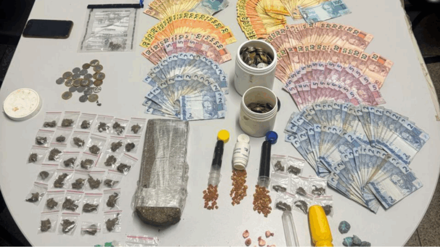 PCGO desmantela ponto de tráfico de drogas em Águas Lindas de Goiás – Policia Civil do Estado de Goiás PCGO desmantela ponto de tráfico de drogas em Águas Lindas de Goiás – Policia Civil do Estado de Goiás