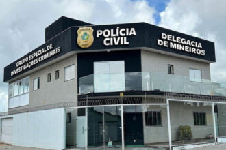 PCGO e FICCO/GO cumprem busca e apreensão contra estudante de Medicina investigado por comercializar armas de fogo para organização criminosa em Mineiros