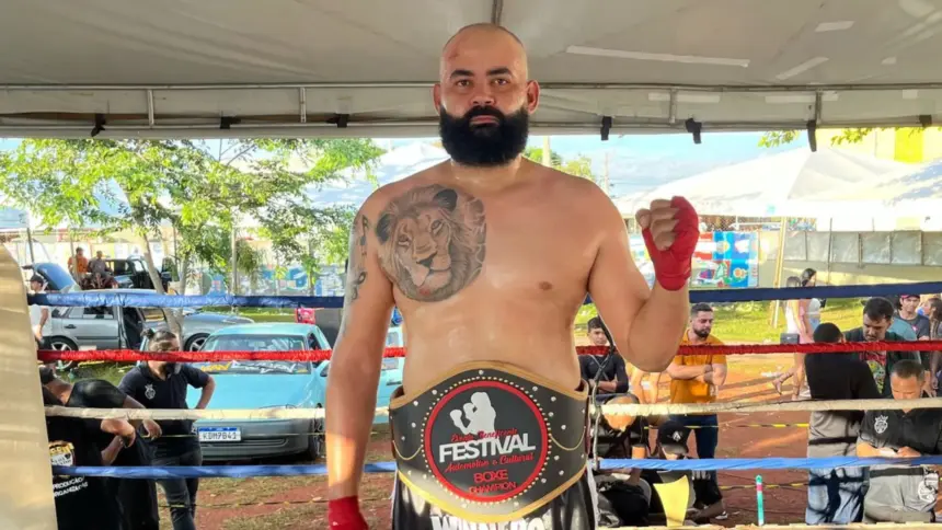 Desafiado e campeão: Goianesiense Alessandro Rodrigues vence disputa de cinturão em Goiânia
