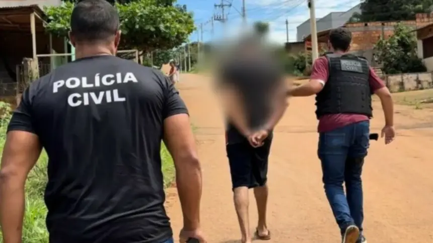 Polícia prende homem em flagrante por tentar matar cunhada a facadas Polícia prende homem em flagrante por tentar matar cunhada a facadas