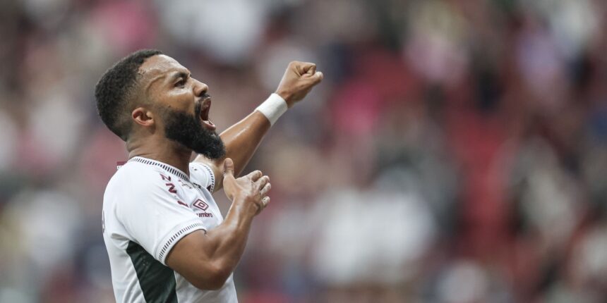 Fluminense goleia Aparecidense e avança na Copa do Brasil Fluminense goleia Aparecidense e avança na Copa do Brasil