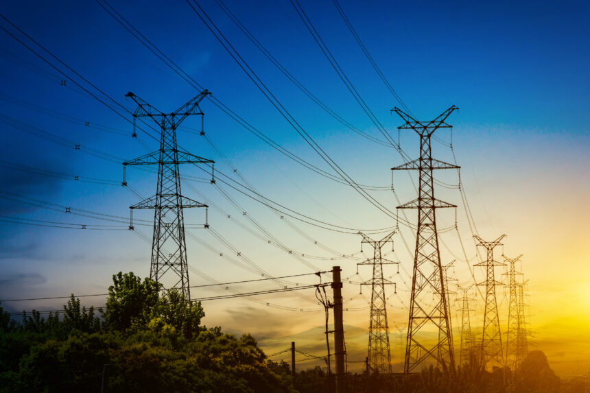 Compartilhamento de postes entre energia e telecom é tema de debate no Senado Compartilhamento de postes entre energia e telecom é tema de debate no Senado