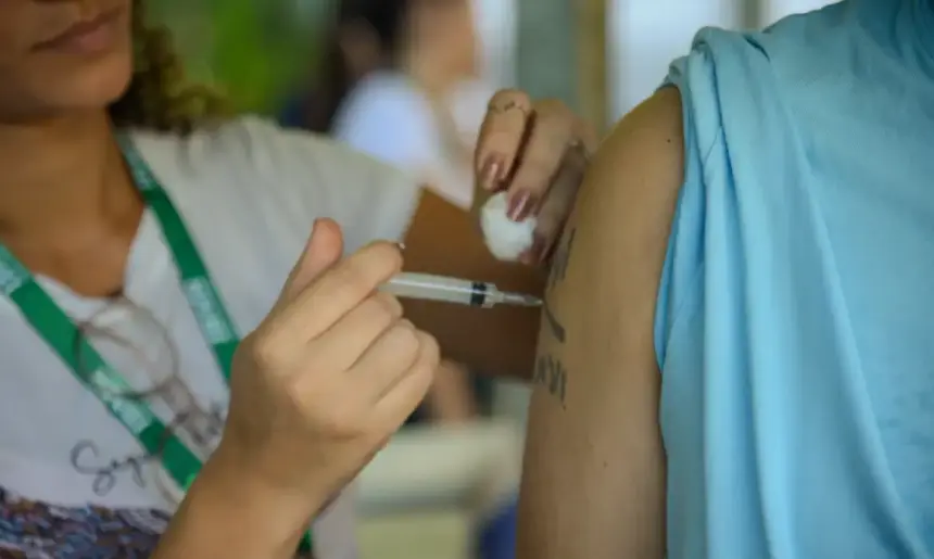 Dia D de vacinação contra gripe: Unidades Básicas de Saúde se mobilizam neste sábado (10)