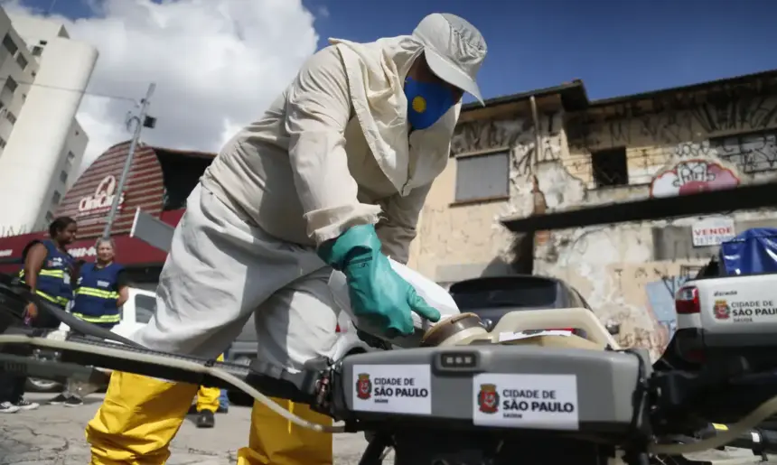 SÃO PAULO (SP): município registra quase 49,9 mil casos e 10 mortes por dengue em 2025 SÃO PAULO (SP): município registra quase 49,9 mil casos e 10 mortes por dengue em 2025