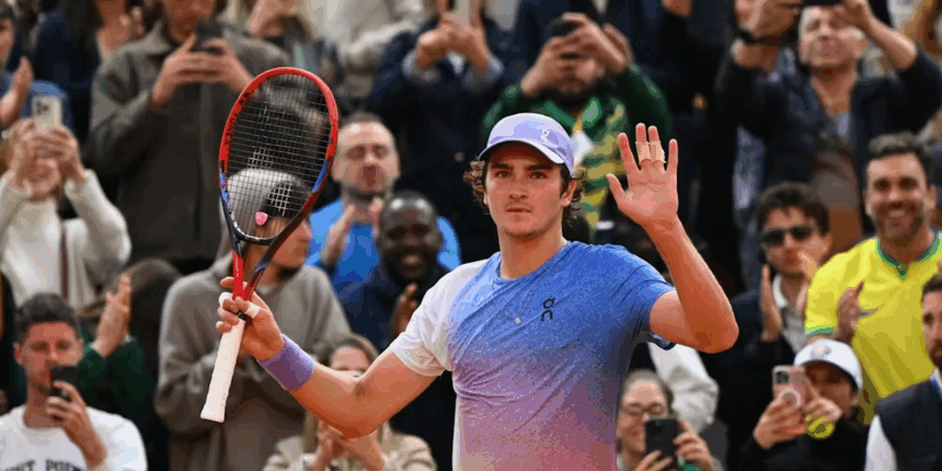 João Fonseca desiste de ATP 250 de Brisbante devido à lesão na lombar João Fonseca desiste de ATP 250 de Brisbante devido à lesão na lombar
