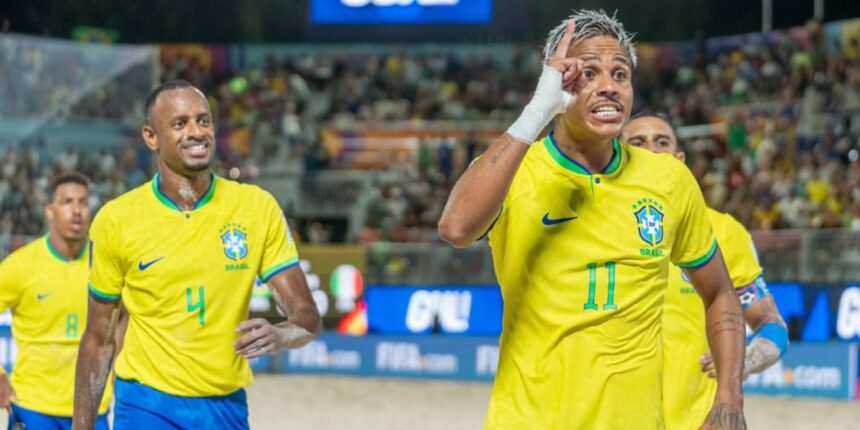 De forma dramática, Brasil vence Itália no Mundial de futebol de praia De forma dramática, Brasil vence Itália no Mundial de futebol de praia