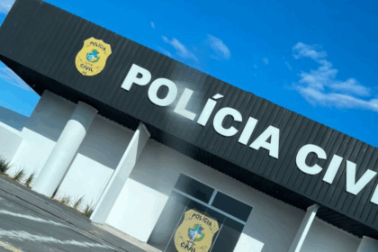 PCGO prende dois funcionários públicos em flagrante por usar caminhão da prefeitura para obra particular em Senador Canedo