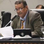 Vereador Valdomiro Baiano solicita limpeza e poda de árvores no Setor Sul