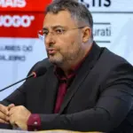 Alexandre Mattos vai ao CT Rei Pelé e confirma acerto com o Santos; Gil decide cumprir contrato