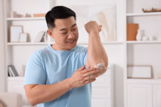 Veja como o diabetes afeta a pele e quais cuidados adotar